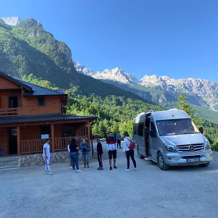 Bujtina Malaj Hotel Valbone Eksteriør billede